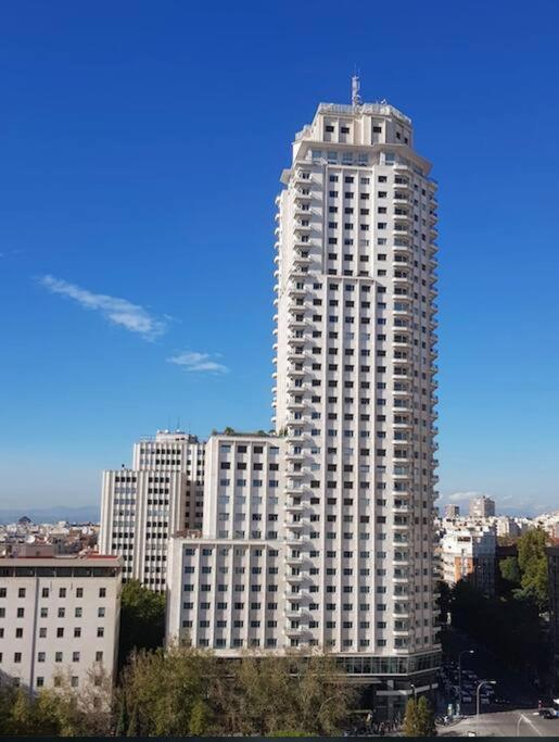 Impresionante Apartamento En Edificio De Lujo Selton Plaza Espana Appartement Madrid Buitenkant foto