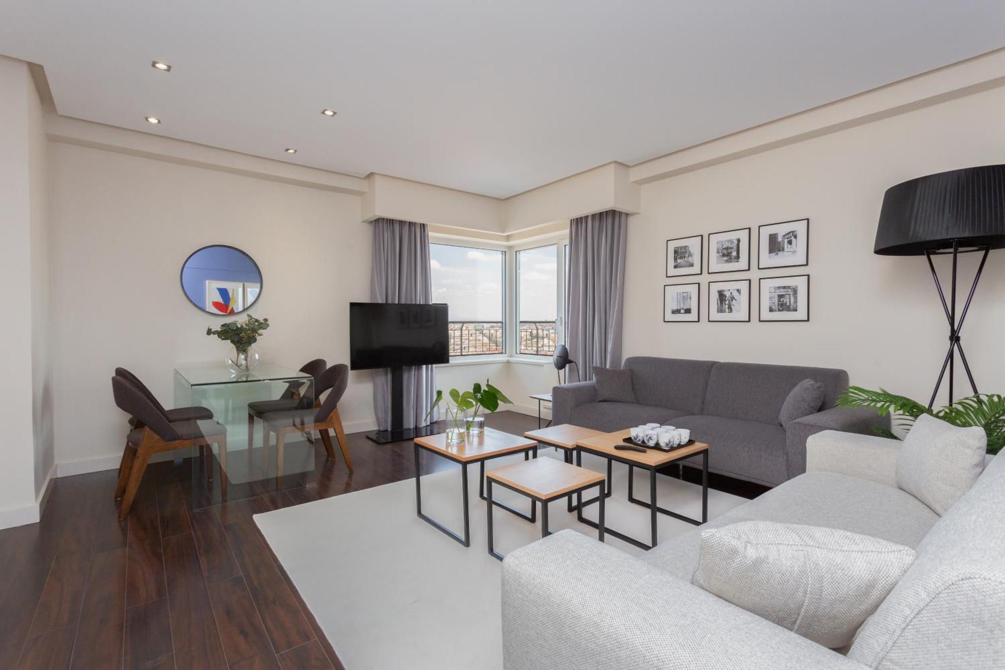 Impresionante Apartamento En Edificio De Lujo Selton Plaza Espana Appartement Madrid Buitenkant foto