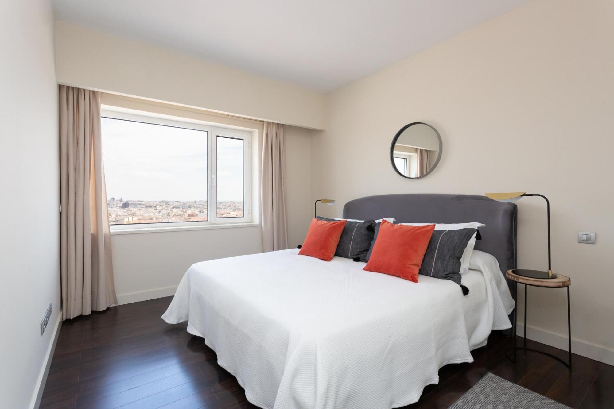 Impresionante Apartamento En Edificio De Lujo Selton Plaza Espana Appartement Madrid Buitenkant foto